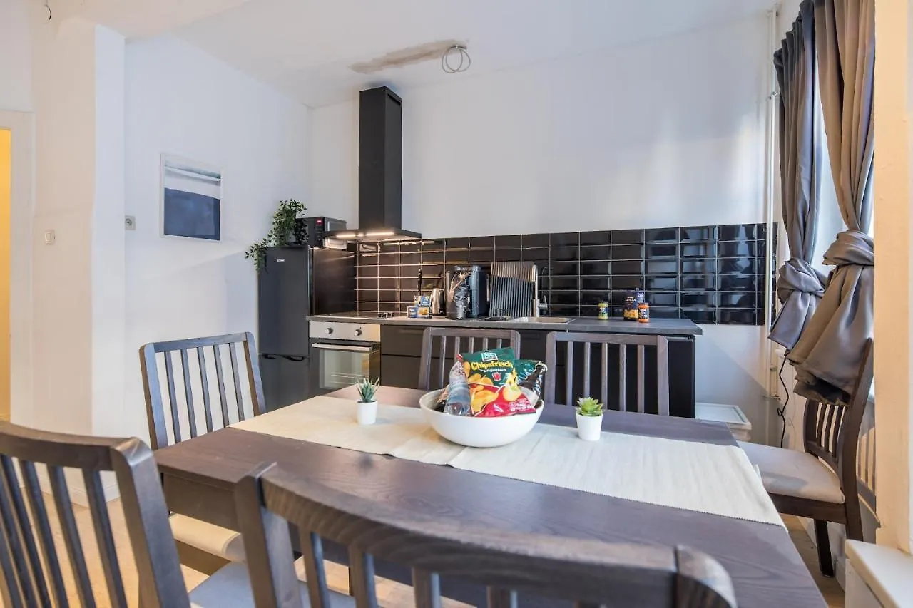 Cosy Apartment For 6 Hamburg