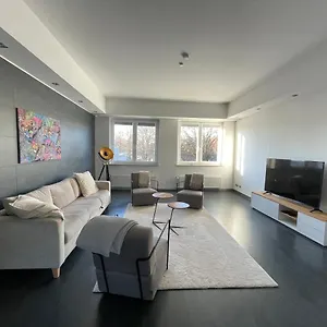 Truretreats Design Loft Fuer 8 Personen I Riesige Kueche I Echarger I 65z Smarttv I 150qm Hamburg